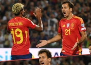 关于3-1：一场优秀的巴萨在小德比中横扫西班牙人的信息